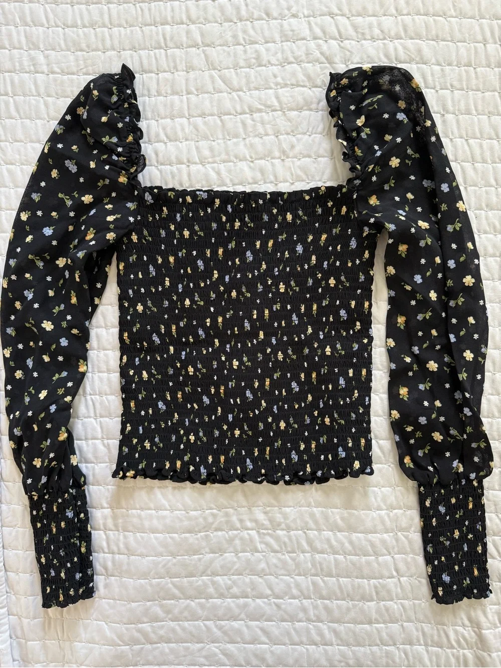 Reformation Freesia Smocked Puff Sleeve  black Top size xs